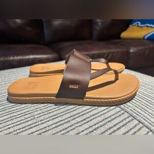 Reef Brown Leather Slide Sandals | Toe Loop | Size 7 | Like New
